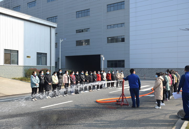 预防为主,生命至上——江西齐云山食品有限公司举行消防安全演练活动-01.jpg 预防为主,生命至上——江西齐云山食品有限公司举行消防安全演练活动-01.jpg